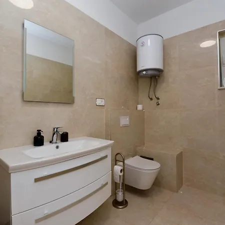 Aqua Apartments Omis Exterior photo