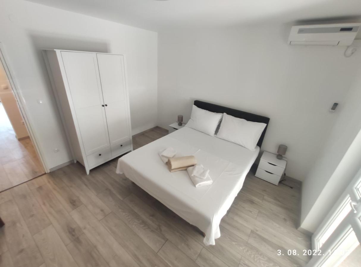 Aqua Apartments Apartment *